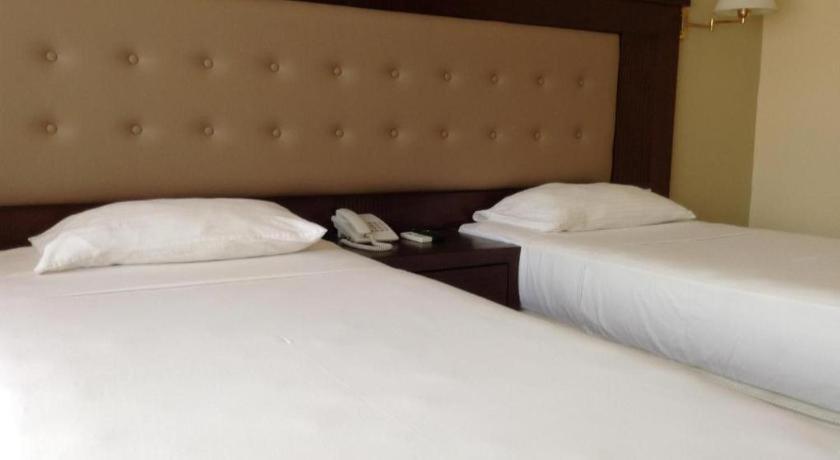Devon Hotel Канди Экстерьер фото